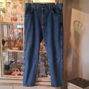 Vintage 90's Rustler Men's Relaxed Fit Blue Jeans. 36 X 30.